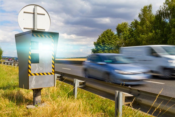 Radar Radar sur la route - Flash