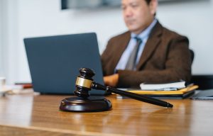 Les Réglementations Fiscales et Juridiques et le Cours Chiliz